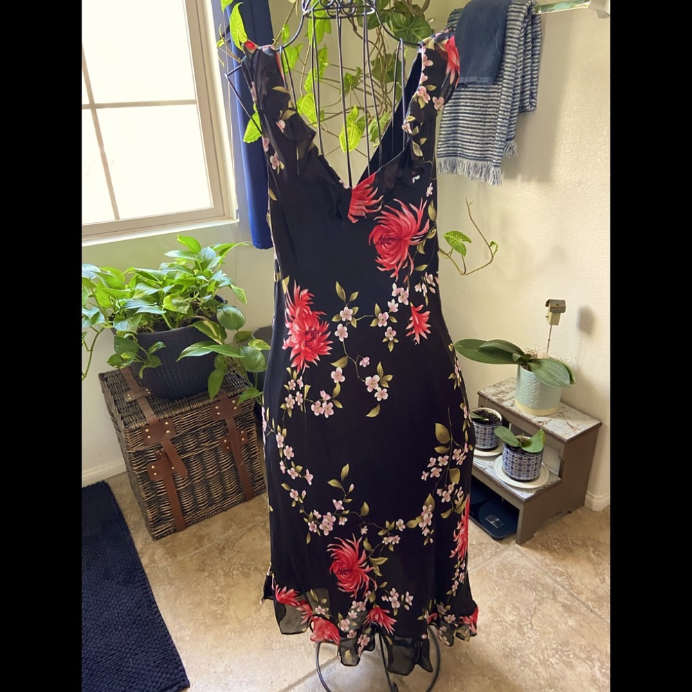 Donna Rocco floral party dress..size 12